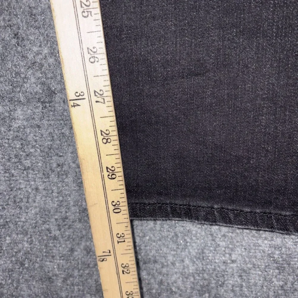 CAbi Jeans Womens Size 8 Black  Exposed Buttons Straight #4149 - Picture 8 of 11